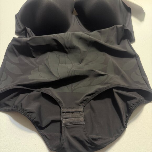 Maidenform Flexes Women's Ultra Firm Fit Sense Body shaper Floral XXL NWT - Picture 3 of 7